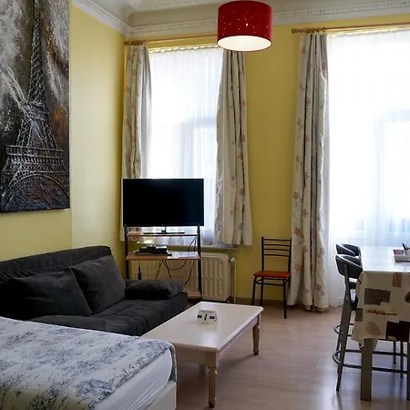 Apartments Marco Polo Midi Brussels Exterior photo